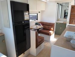 2025 Franklin Razor 196 Rev Cafe 196