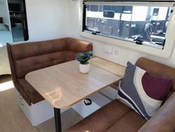 2025 Franklin Razor 196 Rev Cafe 196