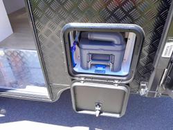 2025 Franklin Razor 196 Rev Cafe 196