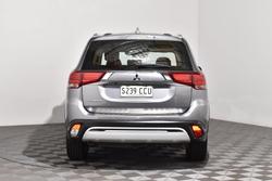 2019 Mitsubishi Outlander ES