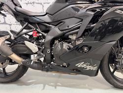 2024 Kawasaki Ninja ZX-4R Ninja Black
