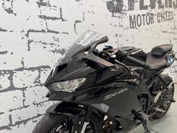 2024 Kawasaki Ninja ZX-4R Ninja Black