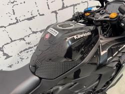 2024 Kawasaki Ninja ZX-4R Ninja Black
