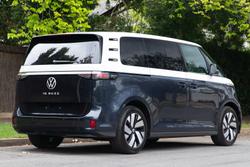 2025 Volkswagen ID. Buzz Pro BEV560