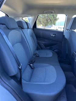 2010 Nissan Dualis ST