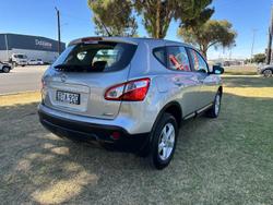 2010 Nissan Dualis ST