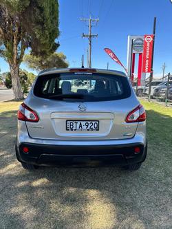 2010 Nissan Dualis ST