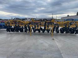 0 SERAFIN ULTISOW STPL 8M FOLDING LINKAGE BAR SINGLE DISC SEEDER NEW YELLOW