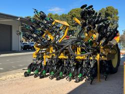 0 SERAFIN ULTISOW STPL 8M FOLDING LINKAGE BAR SINGLE DISC SEEDER NEW YELLOW