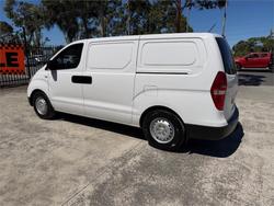 2017 HYUNDAI iLOAD 3S LIFTBACK