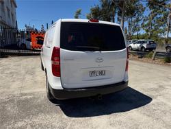 2017 HYUNDAI iLOAD 3S LIFTBACK