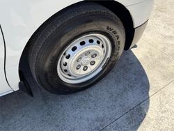 2017 HYUNDAI iLOAD 3S LIFTBACK