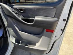 2017 HYUNDAI iLOAD 3S LIFTBACK