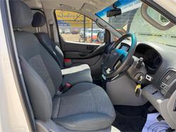 2017 HYUNDAI iLOAD 3S LIFTBACK