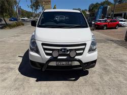 2017 HYUNDAI iLOAD 3S LIFTBACK