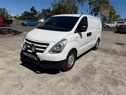 2017 HYUNDAI iLOAD 3S LIFTBACK