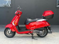 2024 Kymco Like 125 Like Red