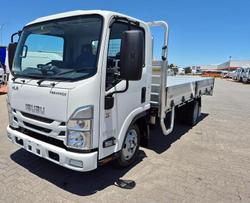 Isuzu NLR 45-150 AMT MWB Traypack