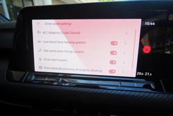 2023 Volkswagen Golf 110TSI R-Line 8 MY24 Pure White