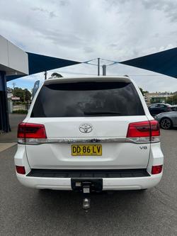 2017 Toyota Landcruiser GXL