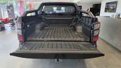 2025 Isuzu D-MAX BLADE