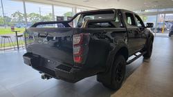 2025 Isuzu D-MAX BLADE