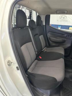 2017 Mitsubishi Triton GLX MQ MY17 4X4 Dual Range White