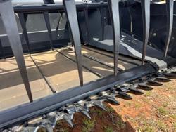 2012 CASE IH 2152 Red