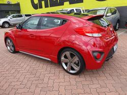 2014 Hyundai Veloster SR Turbo FS4 Series II Veloster Red