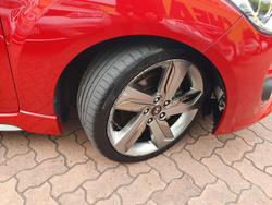 2014 Hyundai Veloster SR Turbo FS4 Series II Veloster Red