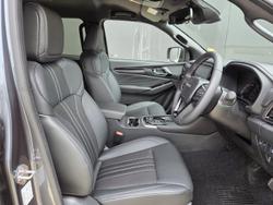 2025 Isuzu MU-X LS-T