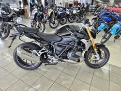 BMW R 1250 R Triple Black