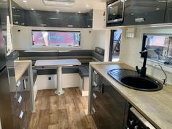 2023 VICTORY CARAVANS Trophy Rear club