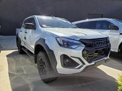 2025 Isuzu D-MAX BLADE