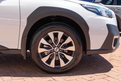 2024 Subaru Outback AWD Touring 6GEN MY25 AWD Crystal White