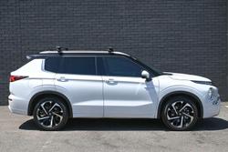 2023 Mitsubishi Outlander PHEV Exceed Tourer