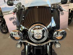 2025 Harley-davidson FLHC HERITAGE CLASSIC (117) Vivid Black