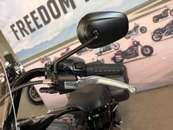 2025 Harley-davidson FLHC HERITAGE CLASSIC (117) Vivid Black