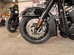 2025 Harley-davidson FLHC HERITAGE CLASSIC (117) Vivid Black
