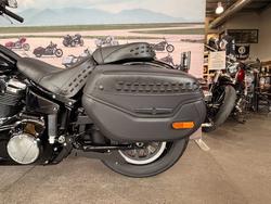 2025 Harley-davidson FLHC HERITAGE CLASSIC (117) Vivid Black