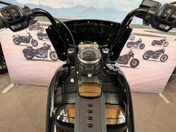 2025 Harley-davidson FLHC HERITAGE CLASSIC (117) Vivid Black