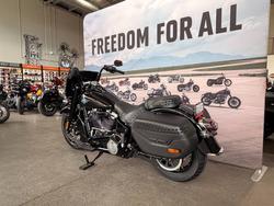2025 Harley-davidson FLHC HERITAGE CLASSIC (117) Vivid Black