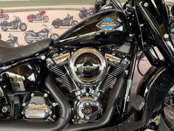 2025 Harley-davidson FLHC HERITAGE CLASSIC (117) Vivid Black