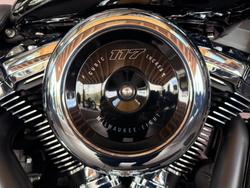 2025 Harley-davidson FLHC HERITAGE CLASSIC (117) Vivid Black