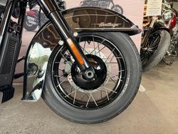 2025 Harley-davidson FLHC HERITAGE CLASSIC (117) Vivid Black