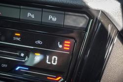 2025 Volkswagen T-Roc 140TSI R-Line