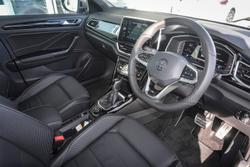 2025 Volkswagen T-Roc 140TSI R-Line