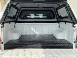 2022 Toyota Hilux SR5