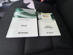 2022 Toyota Hilux SR5