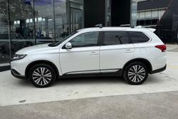 2021 Mitsubishi Outlander LS